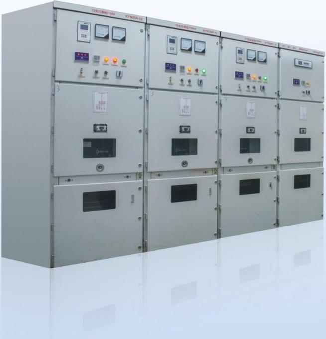 Armored withdrawable metal-enclosed switchgear